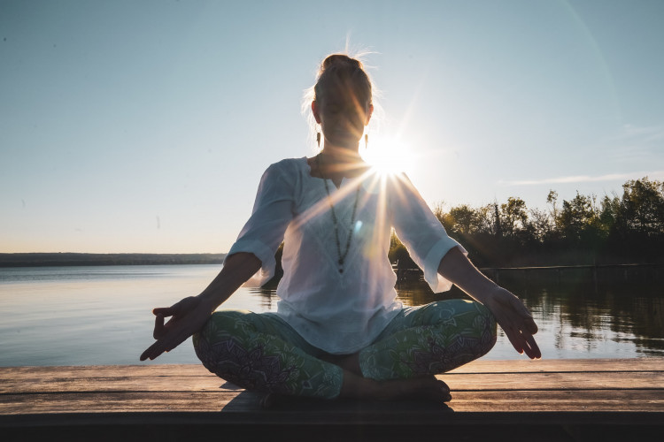 Meditation für deinen inneren Frieden mit Jana - Kundalini Yoga