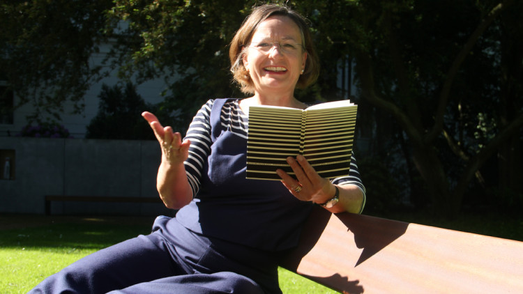 Annemarie Stoltenberg - "Bücherherbst"